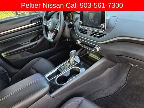 Used 2021 Nissan Altima 2.5 SV FWD image 12
