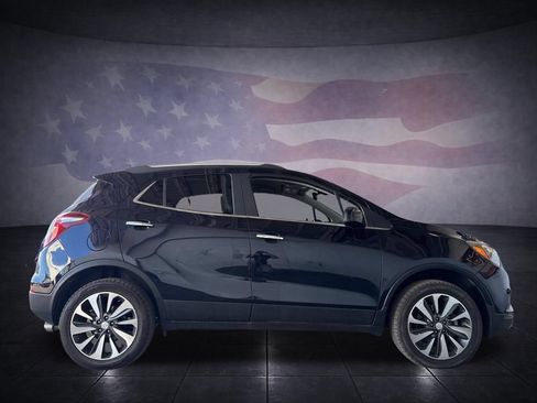 Used 2022 Buick Encore Preferred AWD/4WD image 6