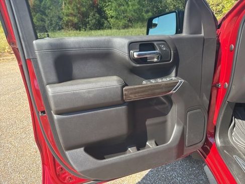 Used 2022 Chevrolet Silverado 1500 LT Trail Boss w/ Bed Protection Package image 16