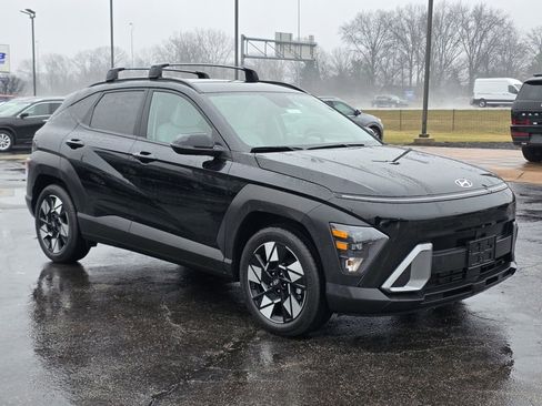 Used 2025 Hyundai Kona SEL image 7
