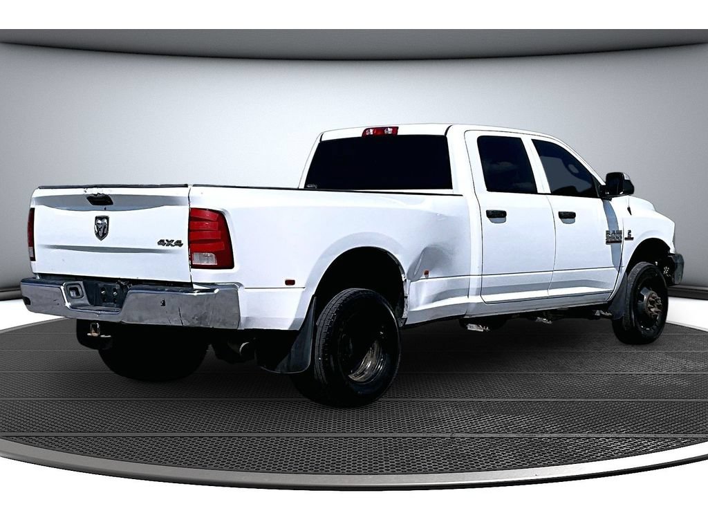 Used 2018 RAM 3500 Tradesman w/ Chrome Appearance Group AWD/4WD image 17