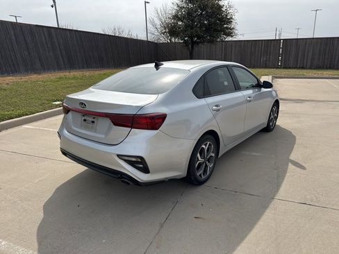 Used 2021 Kia Forte LXS image 11