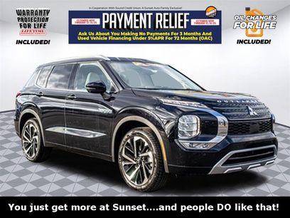 New 2023 Mitsubishi Outlander SEL