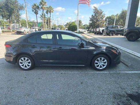 Used 2025 Toyota Corolla LE w/ Convenience Package FWD image 6