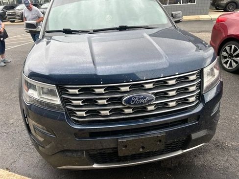 Used 2016 Ford Explorer XLT AWD/4WD image 6