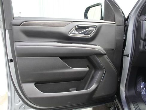 Used 2024 Chevrolet Suburban LS w/ Max Trailering Package AWD/4WD image 9