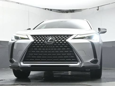 Used 2020 Lexus UX 200 w/ Premium Package FWD image 34