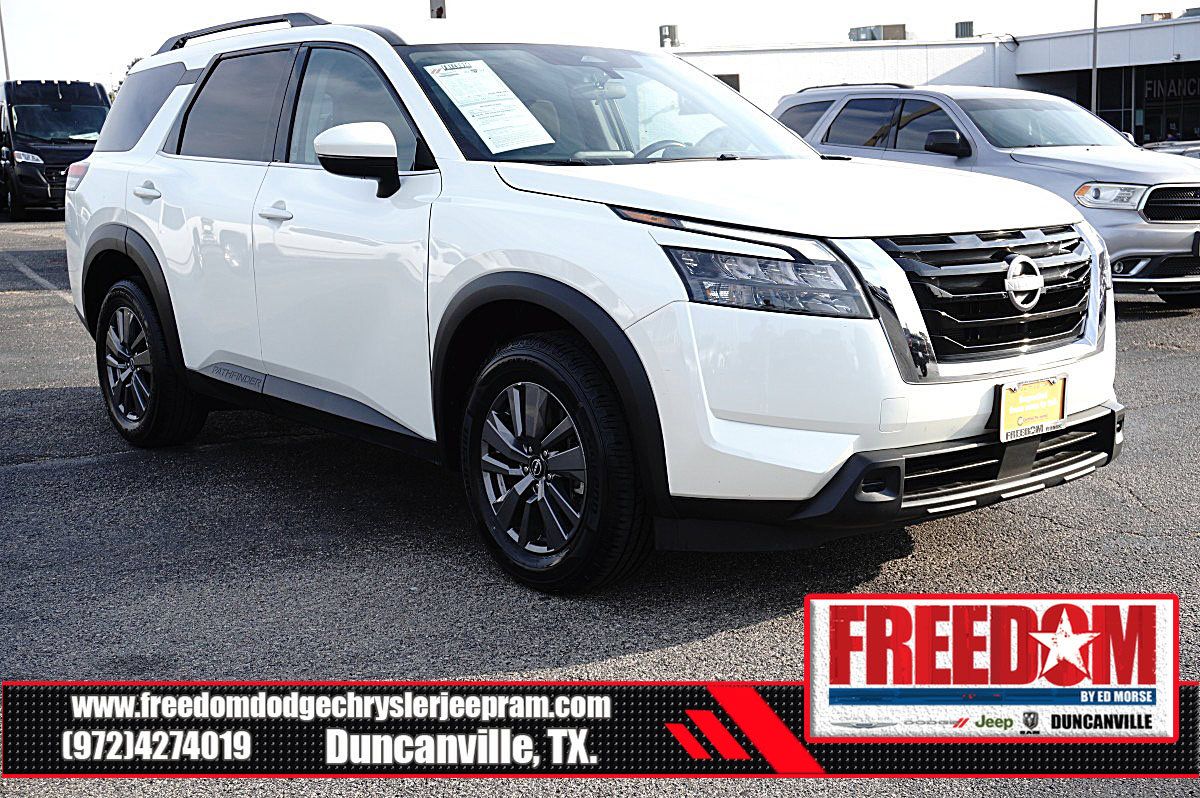 Used 2024 Nissan Pathfinder SV FWD image 7