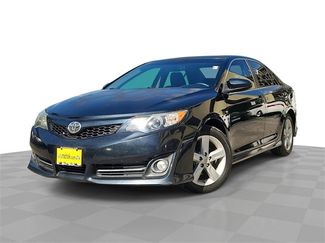 Used 2014 Toyota Camry SE video 1