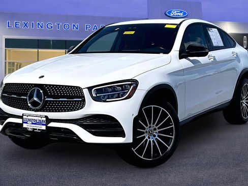 Used 2021 Mercedes-Benz GLC 300 4MATIC Coupe image 3
