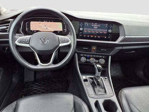 Used 2024 Volkswagen Jetta SEL image 12