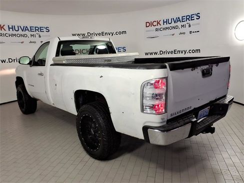 Used 2010 Chevrolet Silverado 1500 W/T image 6