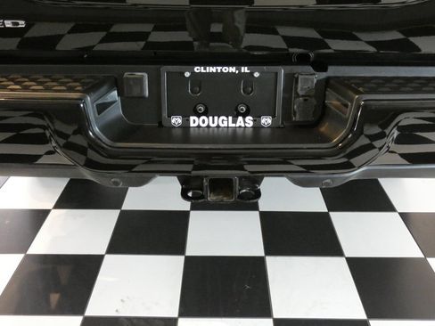 Used 2025 RAM 2500 Limited AWD/4WD image 7