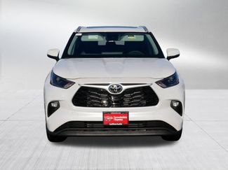 Certified 2026 Toyota Highlander XLE video 2