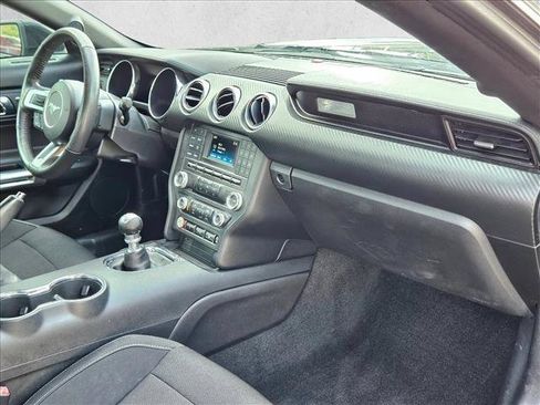Used 2017 Ford Mustang Coupe RWD image 20