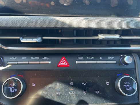 Used 2025 Hyundai Sonata SEL image 16