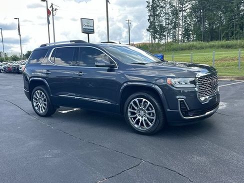 Certified 2022 GMC Acadia Denali w/ Denali Ultimate Package FWD image 2