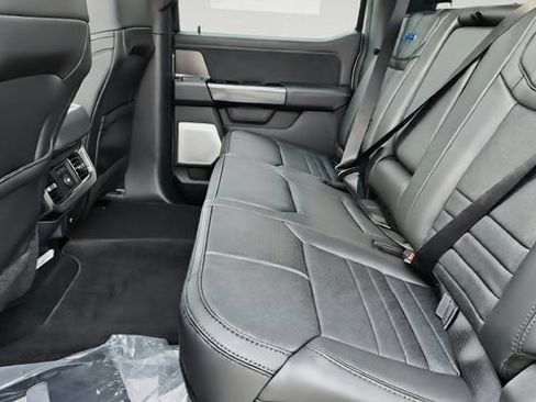 New 2026 Ford F450 Platinum w/ FX4 Off-Road Package AWD/4WD image 23