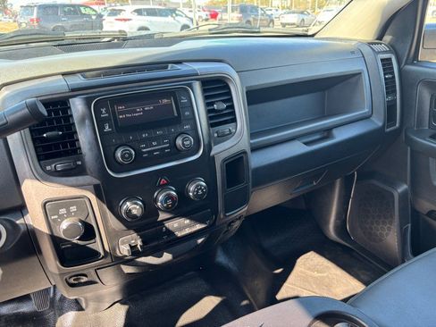 Used 2018 RAM 3500 Tradesman w/ Chrome Appearance Group image 11