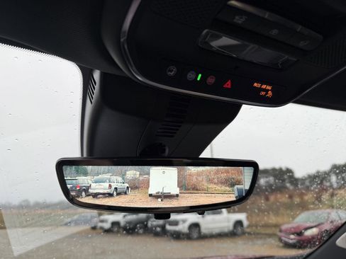 Used 2025 Buick Enclave Avenir w/ Super Cruise Package image 18