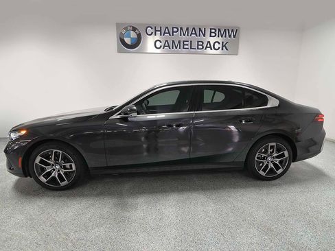 Used 2026 BMW i5 eDrive40 RWD image 3