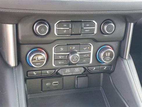 Used 2021 Chevrolet Tahoe LT image 18