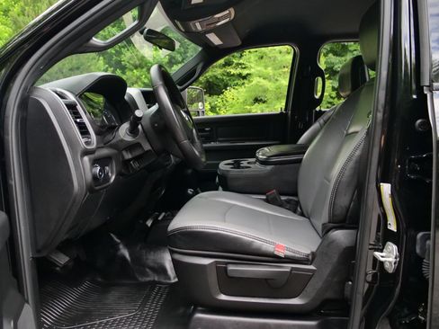 Used 2024 RAM 2500 Tradesman AWD/4WD image 18