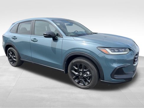 Used 2024 Honda HR-V Sport image 3