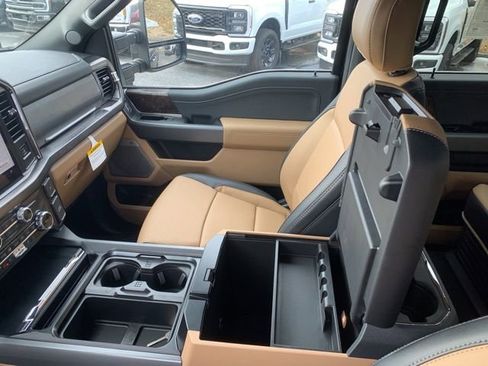 New 2026 Ford F350 Lariat w/ Lariat Ultimate Package AWD/4WD image 32