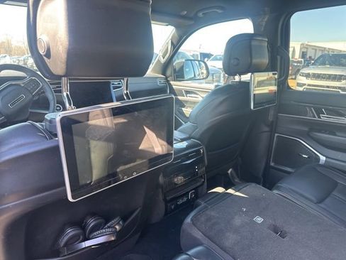 Used 2022 Jeep Wagoneer Series I image 8