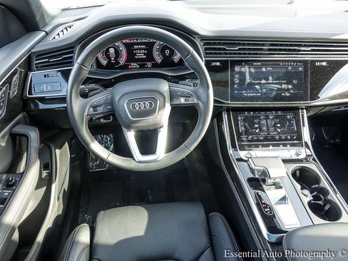 Used 2024 Audi Q8 Prestige image 14