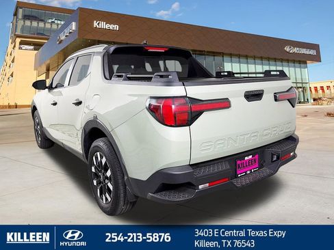 Used 2025 Hyundai Santa Cruz SEL FWD image 6