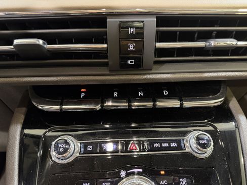 Used 2022 Lincoln Corsair Grand Touring AWD/4WD image 18