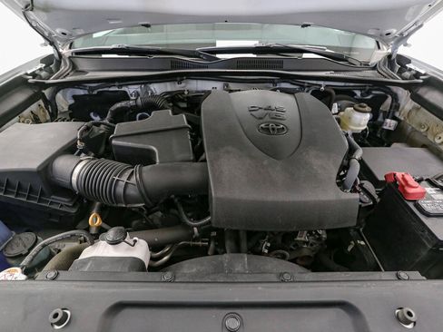 Used 2023 Toyota Tacoma TRD Sport AWD/4WD image 13