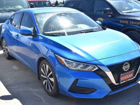 Used 2021 Nissan Sentra SV w/ SV Premium Package FWD image 3