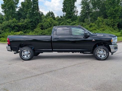 Used 2024 RAM 2500 Tradesman w/ Towing Technology Group AWD/4WD image 8