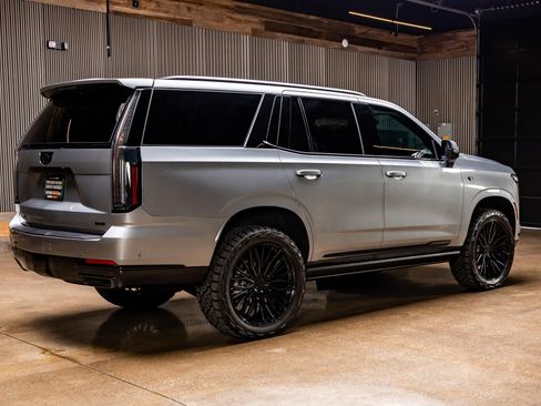 Used 2025 Cadillac Escalade Sport Platinum w/ LPO, ONYX Package AWD/4WD image 10