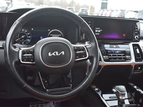 Used 2022 Kia Sorento SX Prestige w/ Rust Color Package image 25