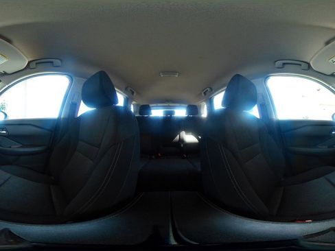 Used 2025 Nissan Rogue SV AWD/4WD image 44