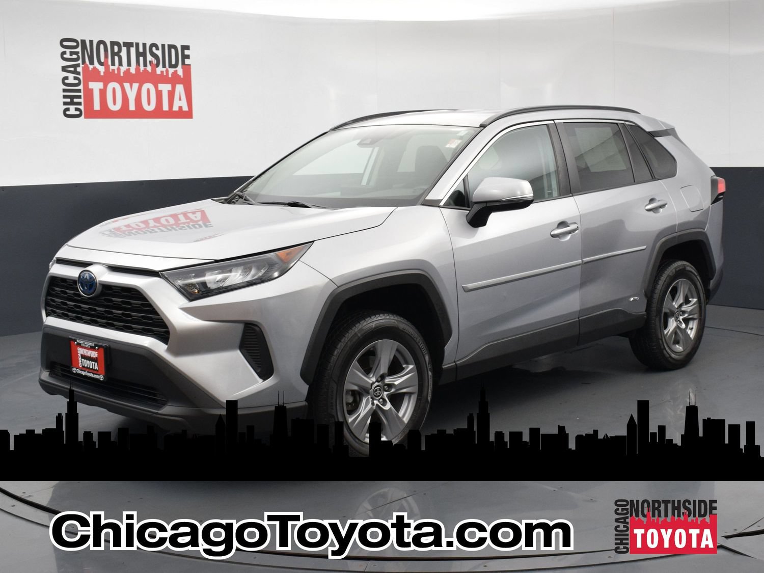 Used 2022 Toyota RAV4 LE AWD/4WD image 1
