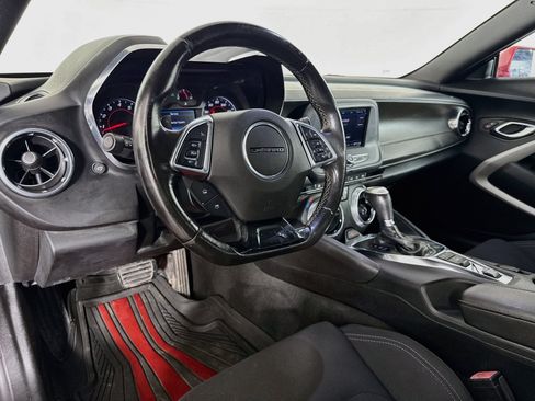 Used 2020 Chevrolet Camaro LT RWD image 21