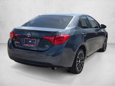 Used 2017 Toyota Corolla SE FWD image 5