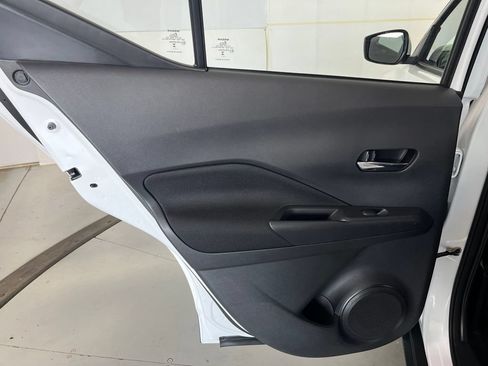 Used 2024 Nissan Kicks SV FWD image 27