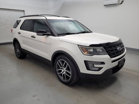 Used 2016 Ford Explorer Sport w/ Equipment Group 401A AWD/4WD image 11