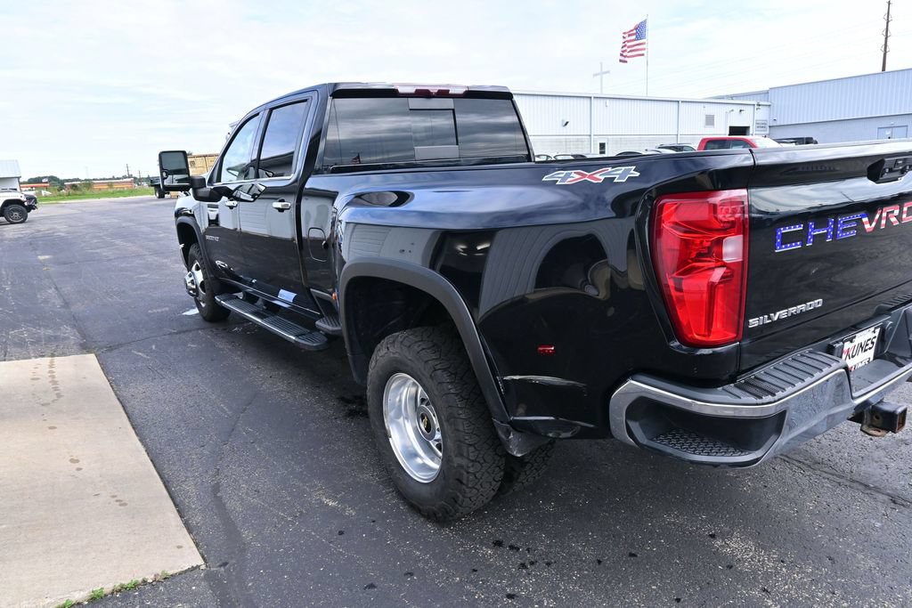 Used 2021 Chevrolet Silverado 3500 LTZ w/ LTZ Convenience Package AWD/4WD image 8