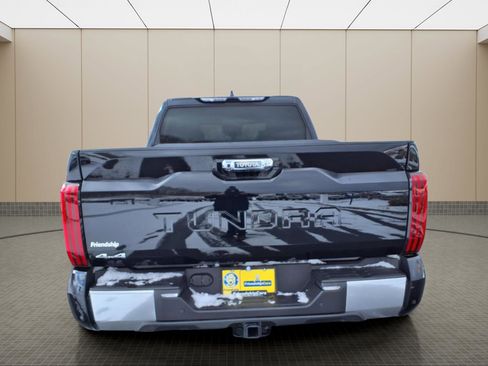 Used 2025 Toyota Tundra Limited AWD/4WD image 9