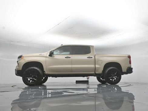 Used 2022 Chevrolet Silverado 1500 LT Trail Boss w/ Convenience Package II AWD/4WD image 54