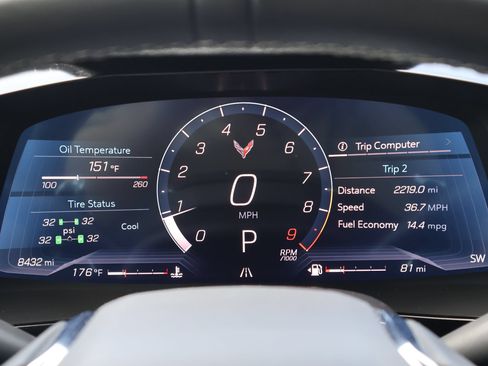 Used 2024 Chevrolet Corvette Z06 w/ Z07 Performance Package RWD image 18