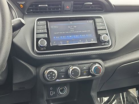 Used 2025 Nissan Kicks Play S image 22