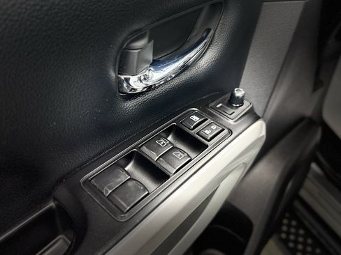 Used 2019 Nissan Titan PRO-4X AWD/4WD image 14